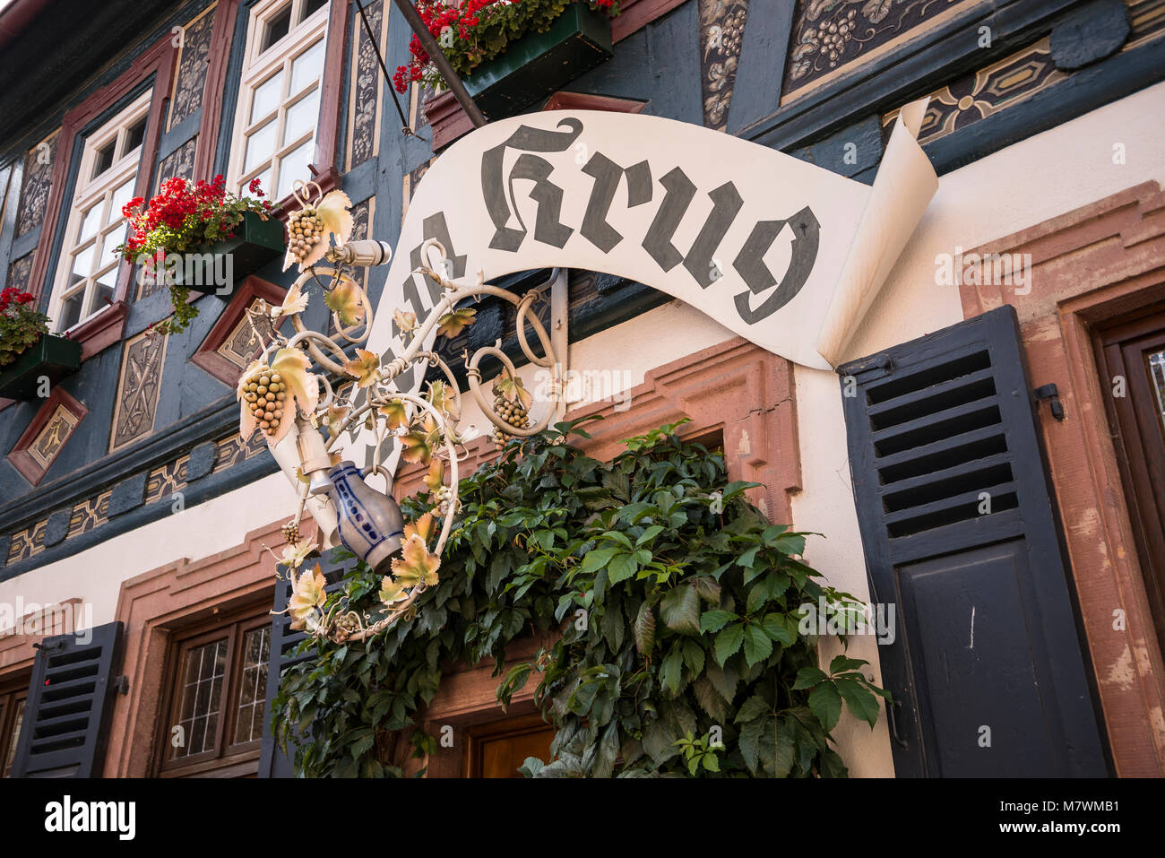 Gasthaus Zum Krug, Hattenheim, Rheingau, Hessen, Allemagne Banque D'Images