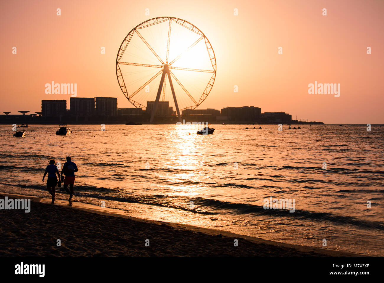 Ain Dubai grande roue JBR plage au coucher du soleil Banque D'Images