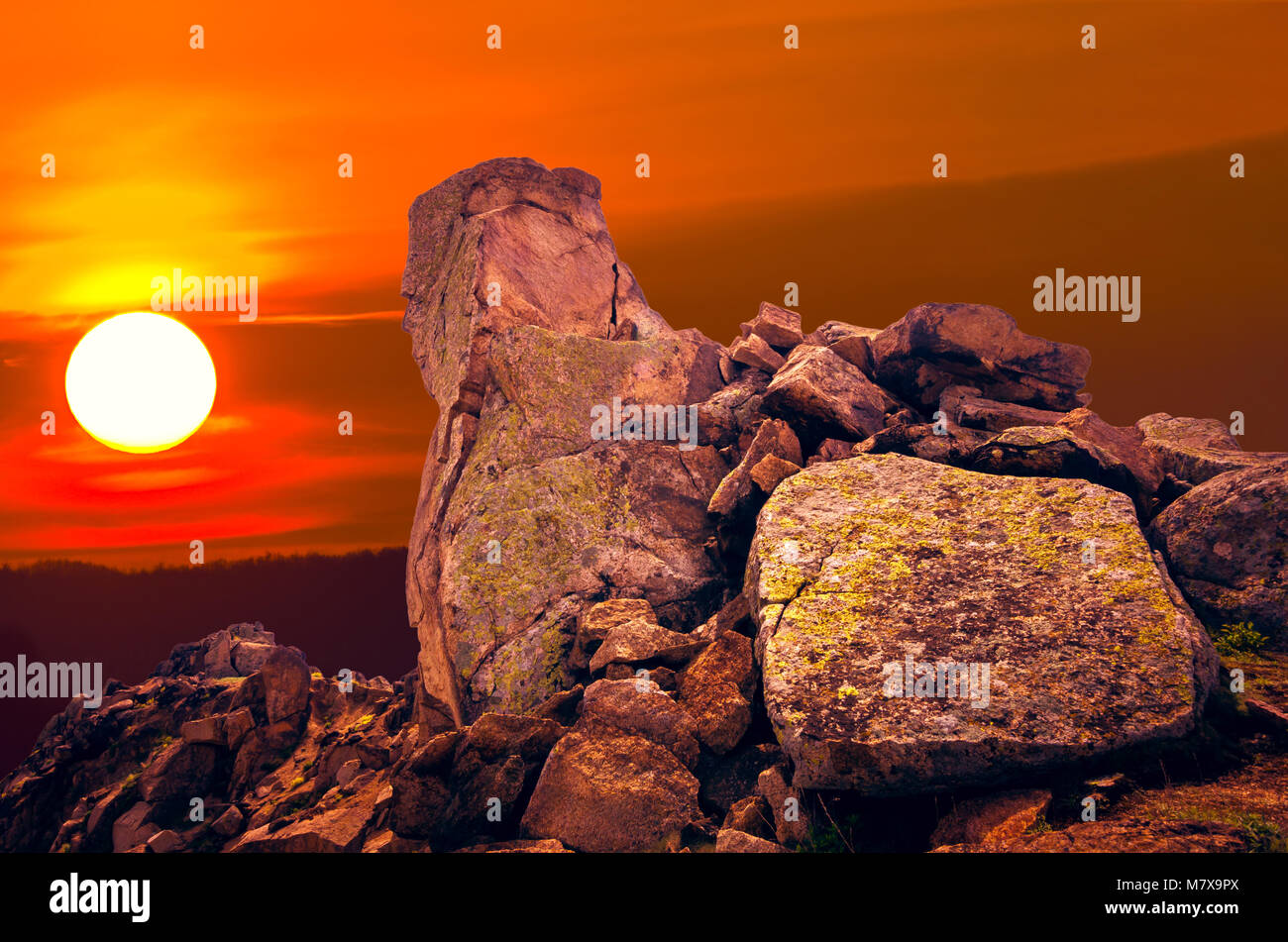 L'Dobrogean sphinx. Formations de roches en Dobrogea, Tulcea count. Naturellement formé des tas de grosses pierres dans la montagne, le D r olders Macin Alpes en Europe Banque D'Images