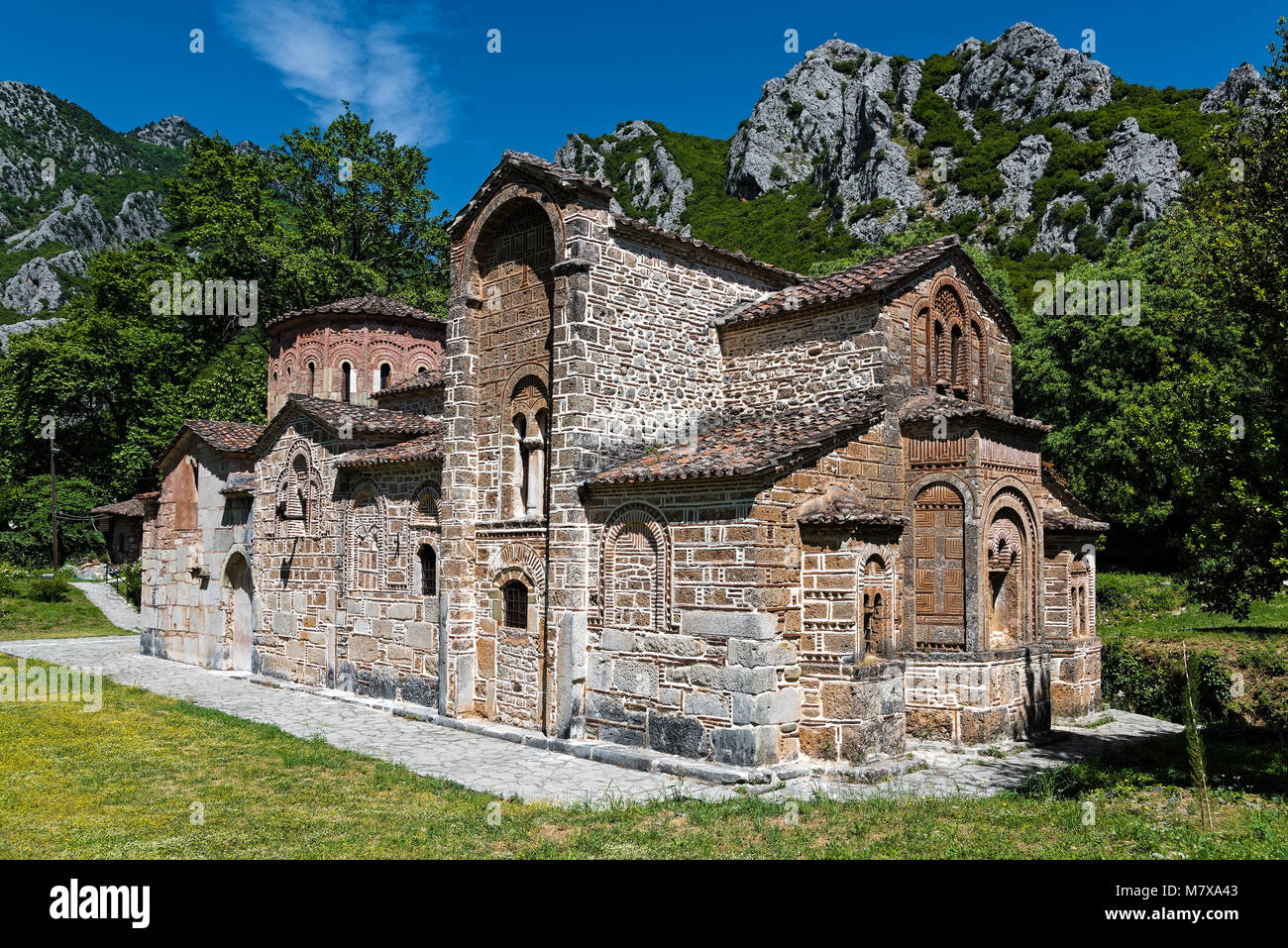 Historique L'église de Panagia de pierre à l'Pyli village en Thessalie, Grèce Banque D'Images