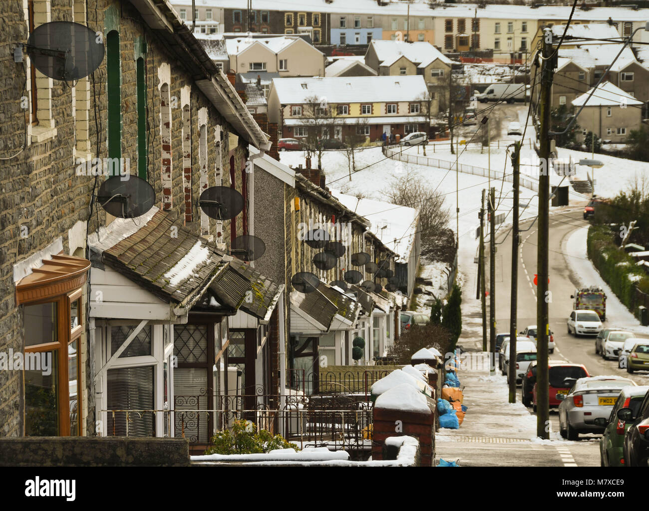 Une rangée de maisons en terrasse sur une colline Banque D'Images