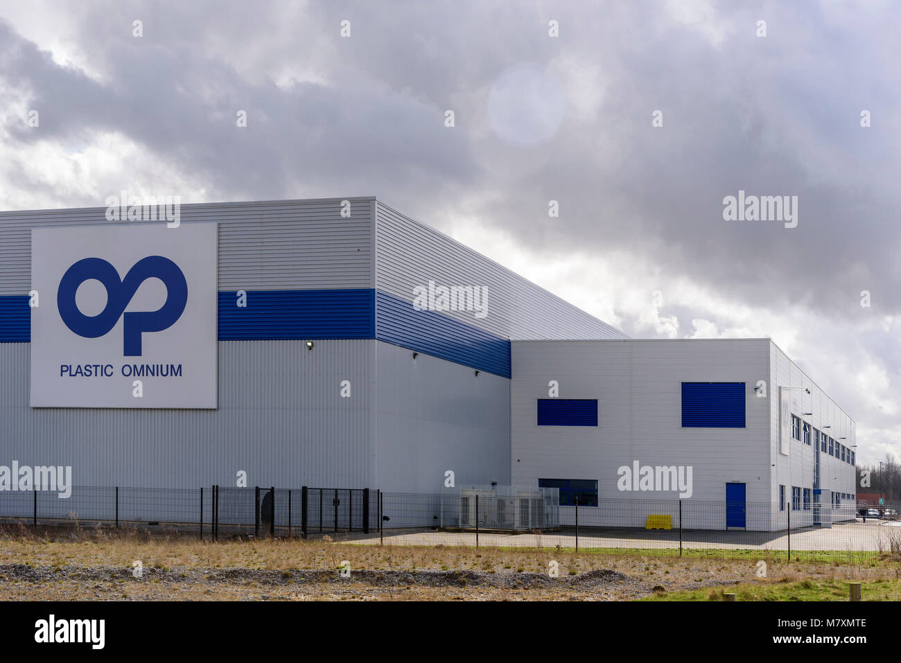 L'usine Plastic Omnium sur le développement d'Omega à Warrington Photo Stock Alamy