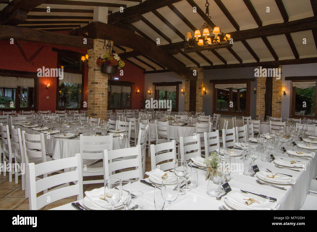 Salle à manger pour le banquet de mariage, Restaurant, Jai Alai Urrestilla, Gipuzkoa, Pays Basque, Espagne, Europe Banque D'Images