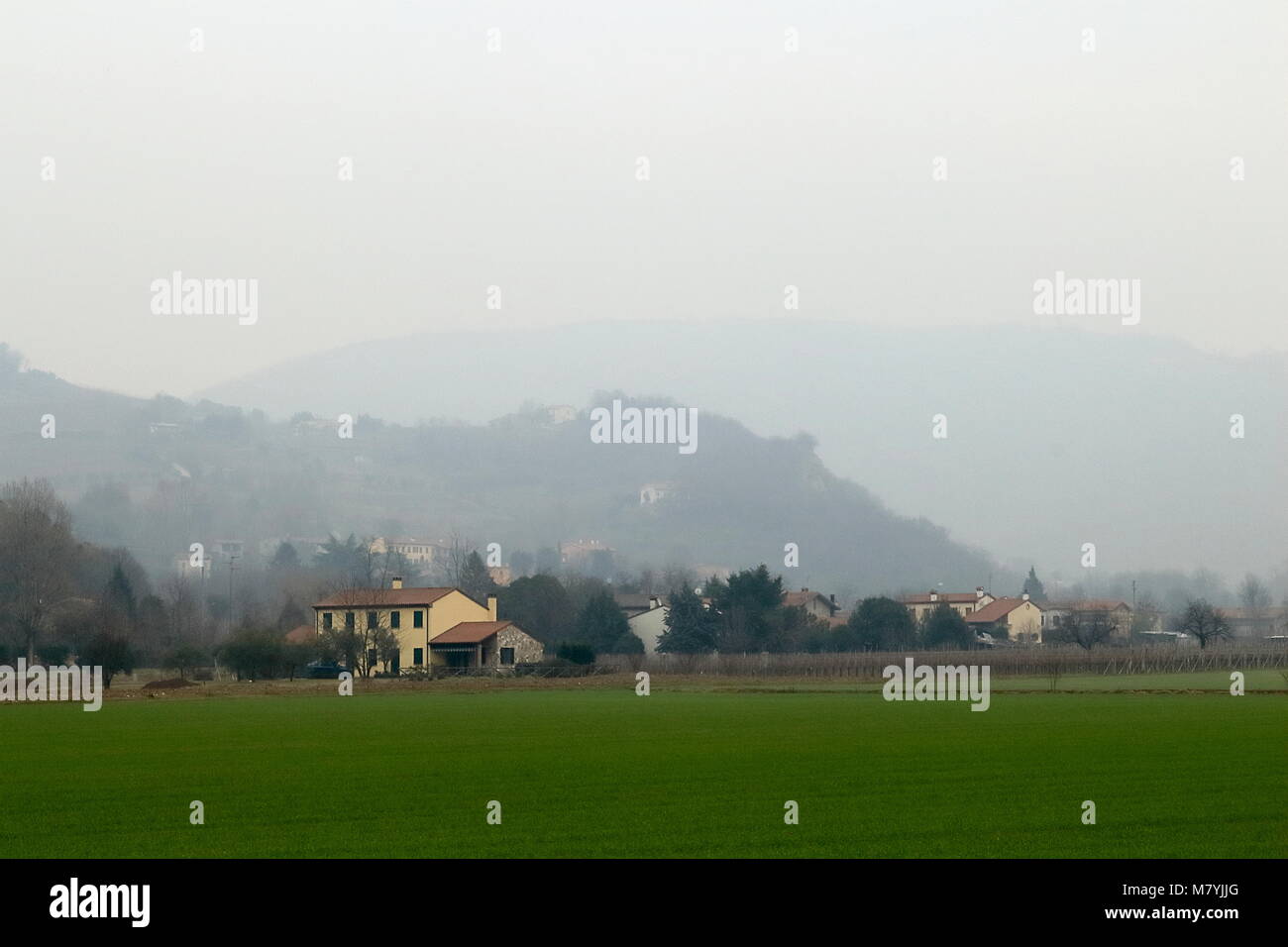 Panorama de beaux paysages de collines Euganéennes Parc Régional, Italie Banque D'Images