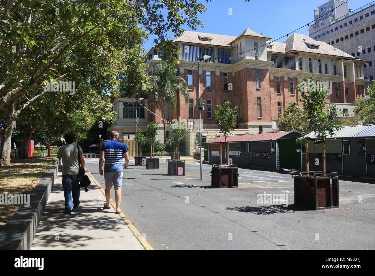 Adelaide Australie 14 mars 2018. De nombreux bâtiments de l'Hôpital Royal Adelaide, Adelaide's plus grand hôpital qui a été fondée en 1856 face à la démolition après la fermeture en septembre 2017 et déménagement vers un nouveau site. Les 6 bâtiments classés patrimoine sur place sont conservées et réutilisées avec Women's Health Centre.Le nouvel hôpital NRAH Royal Adelaide est situé à proximité du campus de l'Université d'Adélaïde et de l'Université d'Australie du Sud Crédit : amer ghazzal/Alamy Live News Banque D'Images