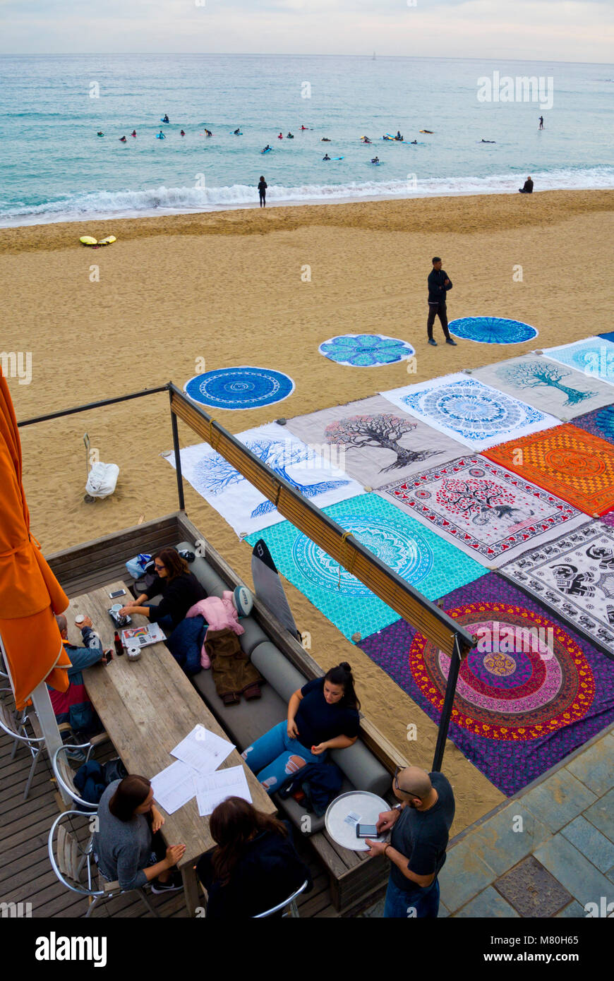 Restaurant de plage, Platja de la Barceloneta, Port Olympique, Barcelone, Catalogne, Espagne Banque D'Images