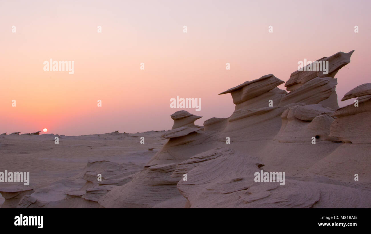 Les dunes fossiles au coucher du soleil, Abu Dhabi, UAE Banque D'Images
