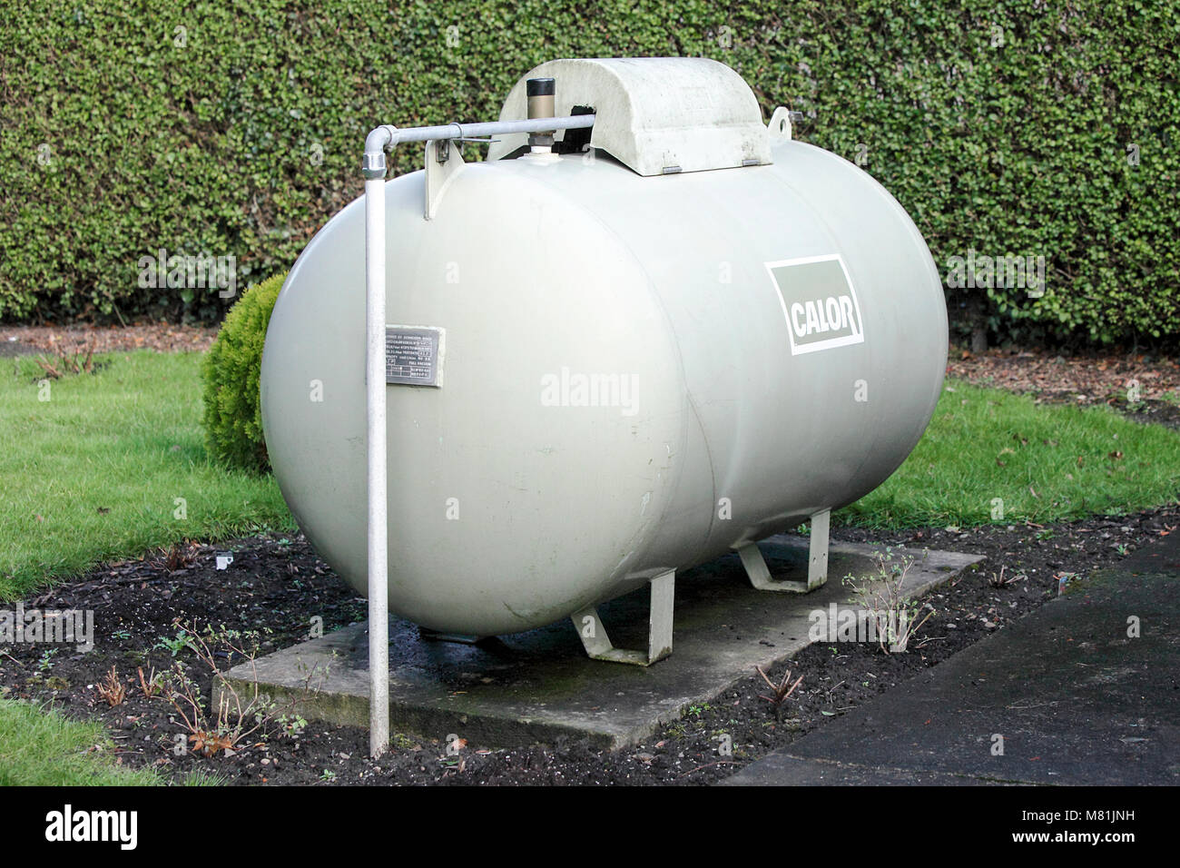 Ici, chez les photographes, se trouve un réservoir à gaz au calor, situé dans son jardin à Shropshire. Banque D'Images