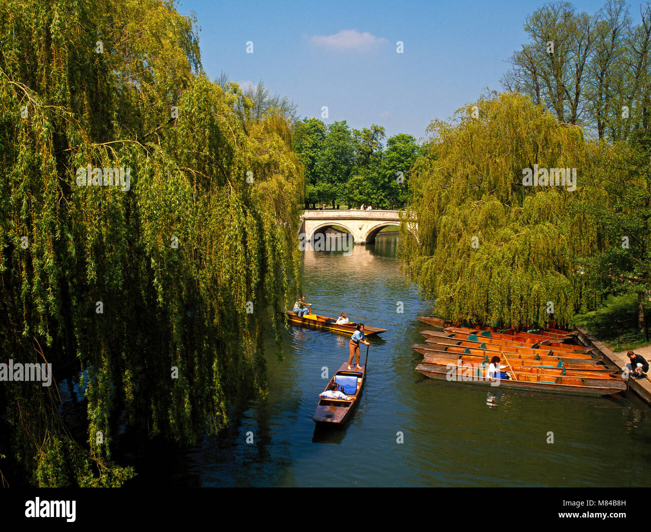 Barques sur le dos, Cambridge, England, UK Banque D'Images