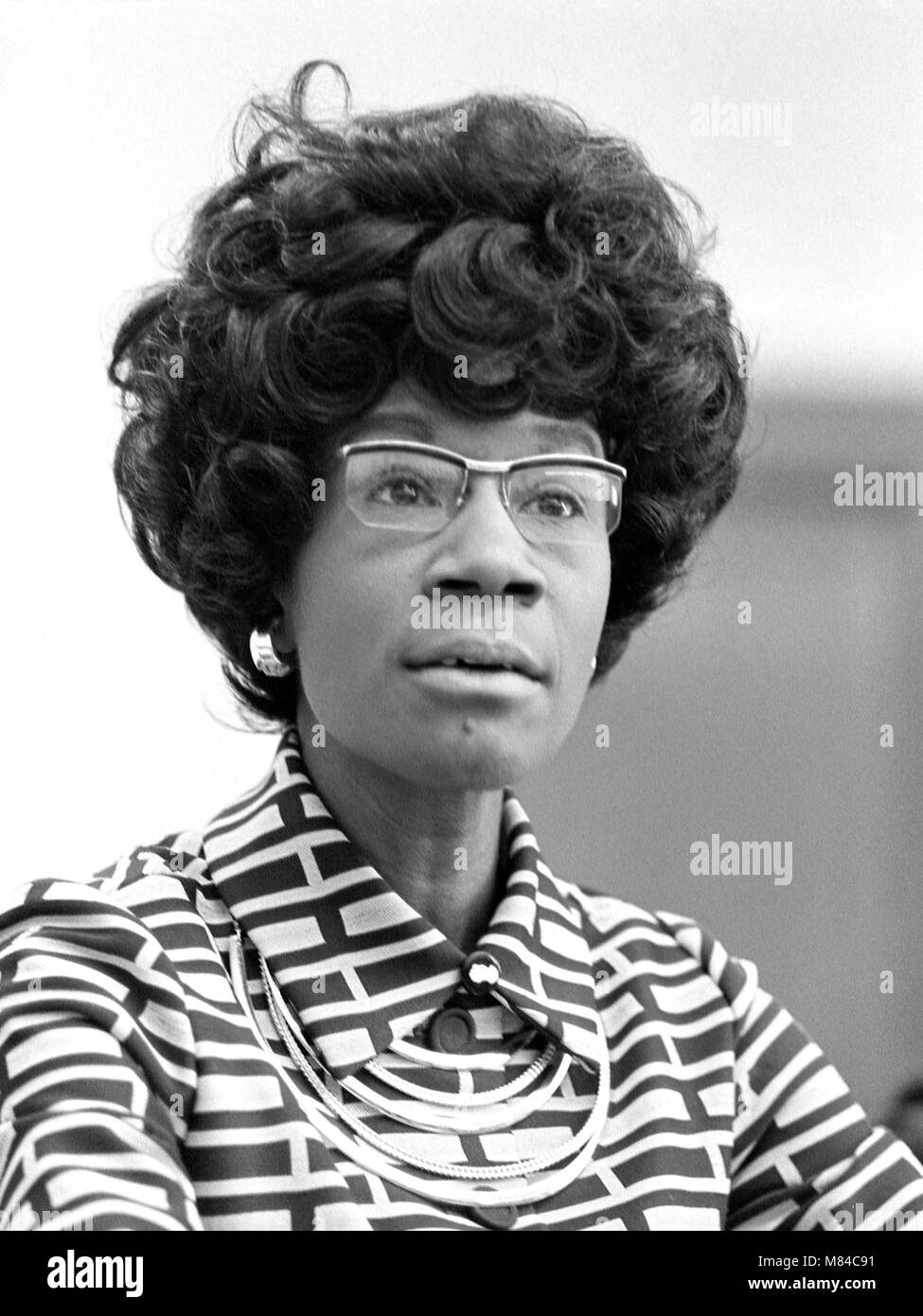 Shirley Chisholm (1924-2005). Portrait de Shirley Anita Chisholm, la première femme noire à être élue au Congrès des États-Unis en 1968. Photographie, 1972. Banque D'Images Shirley Chisholm (1924-2005). Portrait de Shirley Anita Chisholm, la première femme noire à être élue au Congrès des États-Unis en 1968. Photographie, 1972. Banque D'Images