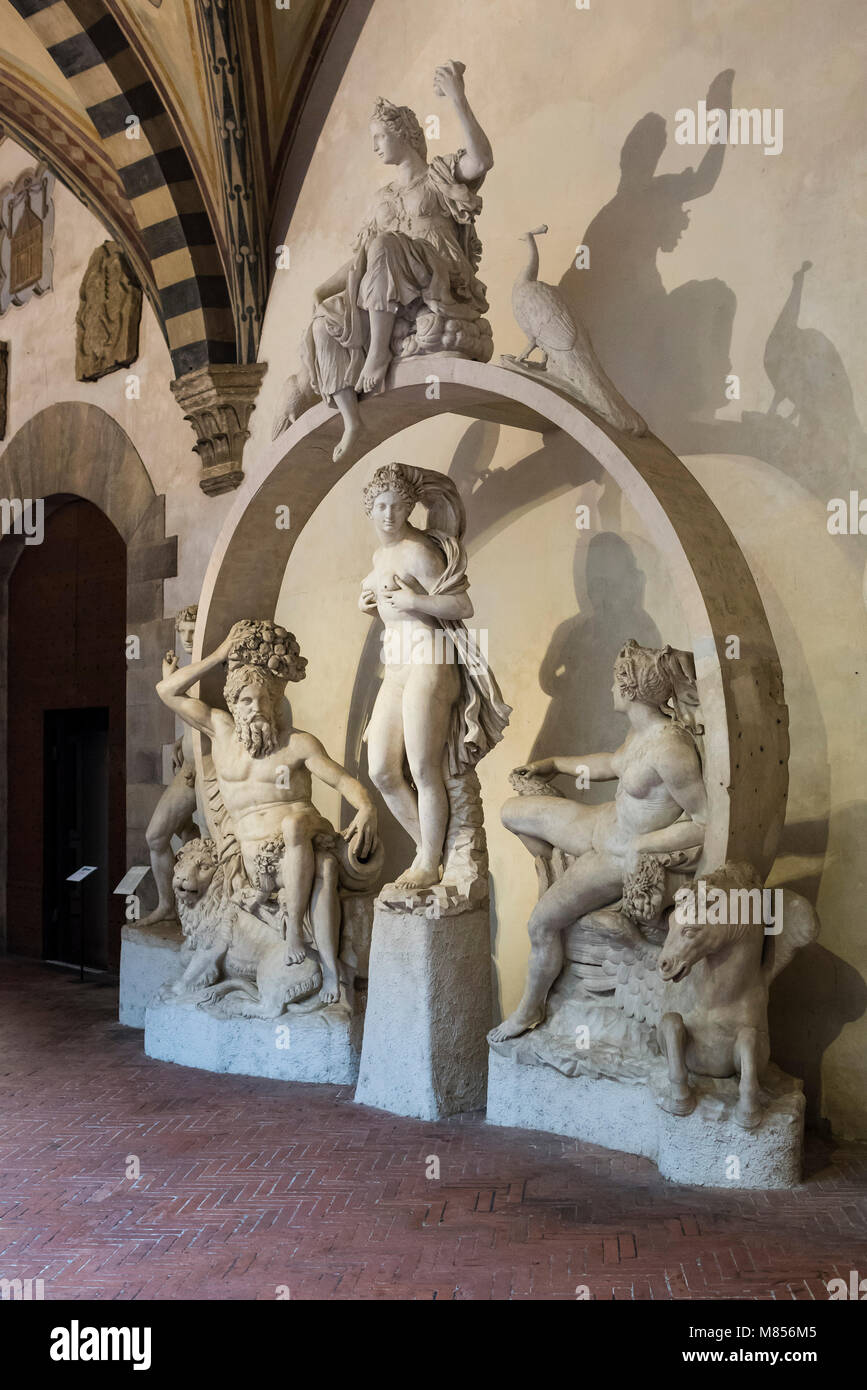 Florence. L'Italie. Fontaine de la Sala Grande, 1556-1561, par Bartolomeo Ammannati (1511-1592), Museo Nazionale del Bargello. Commandé par Cosme I Banque D'Images