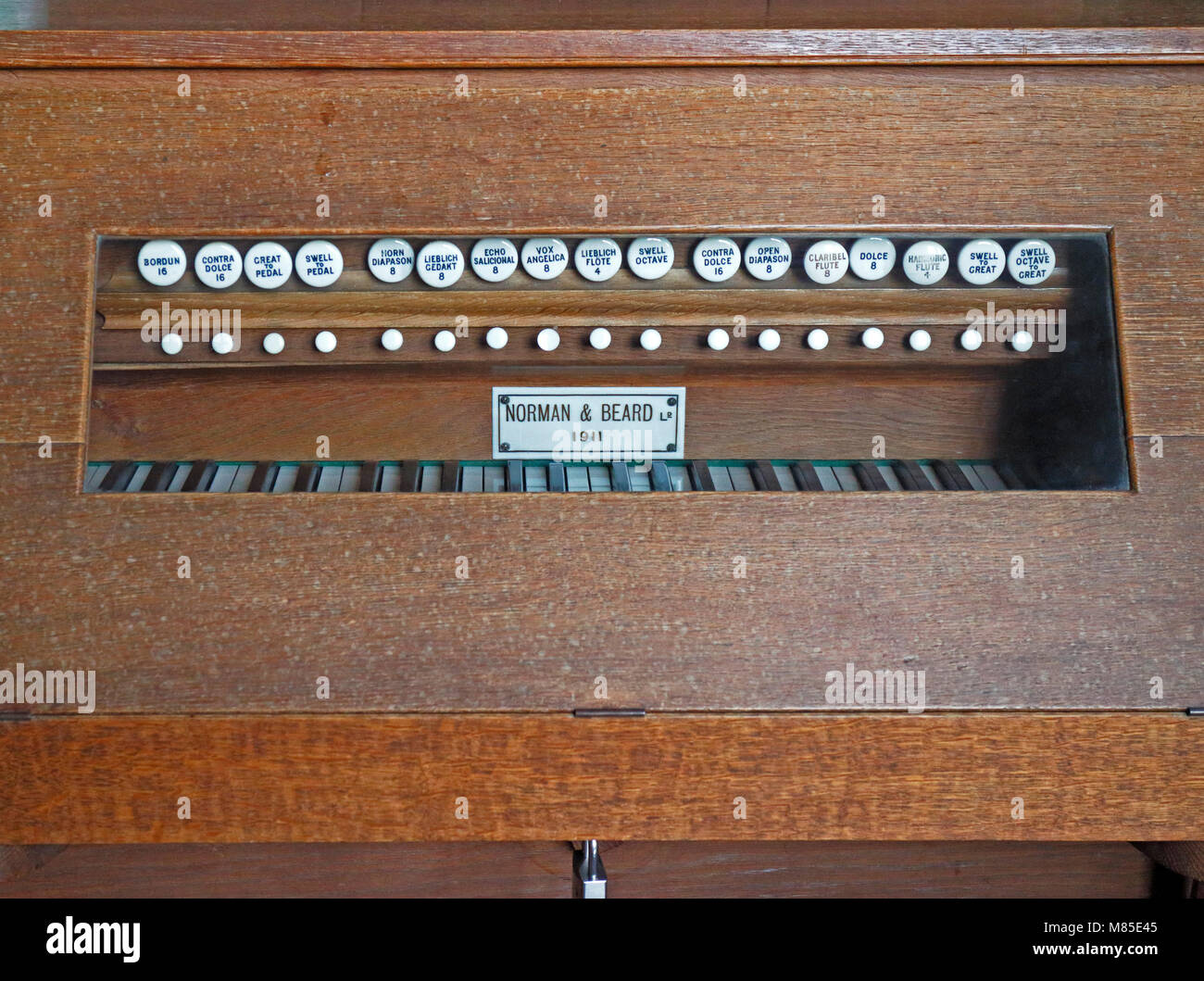 Une vue de l'orgue de l'Église et le couvercle à l'église paroissiale de St Helen à Ranworth, Norfolk, Angleterre, Royaume-Uni, Europe. Banque D'Images