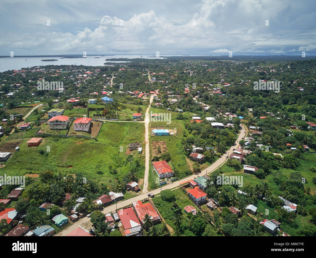 Paysage de la ville de Bluefields en Amérique centrale vue aérienne drone Banque D'Images