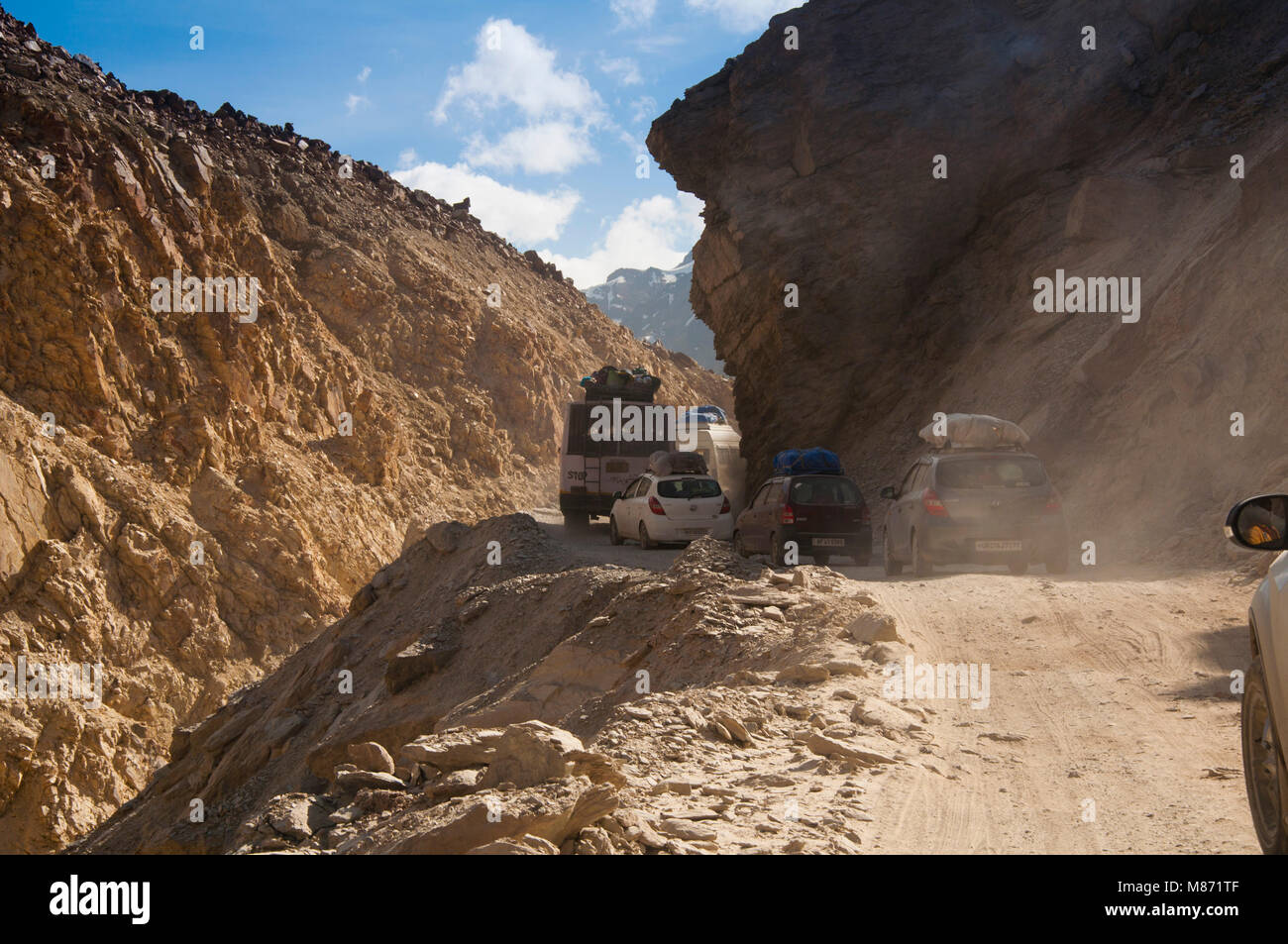 Route dangereuse, Leh-Manali Highway, le Jammu-et-Cachemire, Ladakh, Inde Banque D'Images