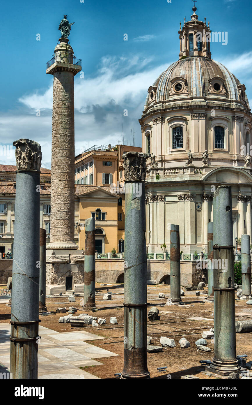 Forum de Trajan complexe des marchés de ruines à Rome Banque D'Images