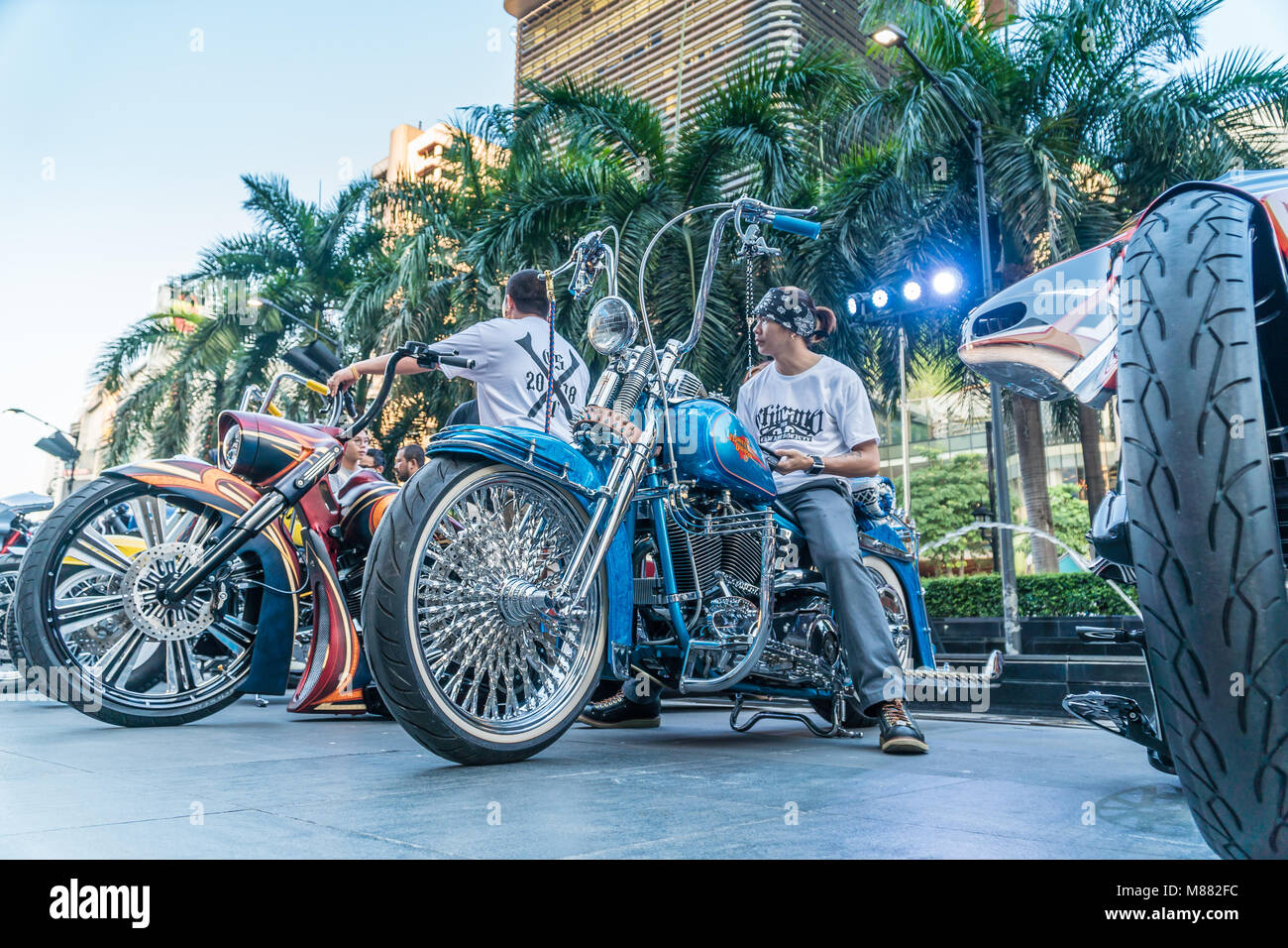 BANGKOK - 31 janvier 2018 : Les participants du festival annuel Moto Bangkok représentent des spectateurs leurs motos le 31 janvier 2018 à Bangkok Banque D'Images