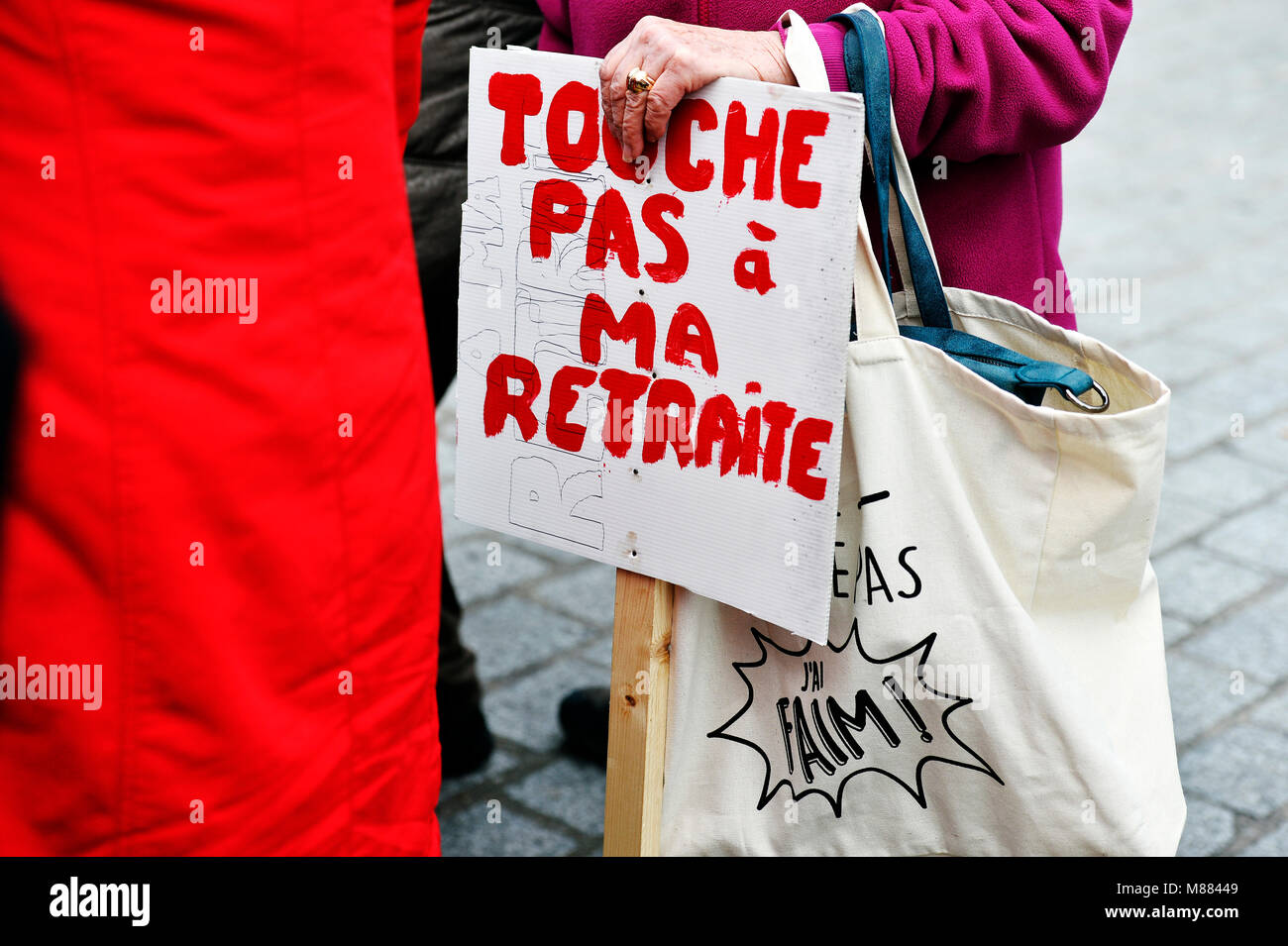 Montparnasse, Paris, France 15 mars 2018. Les travailleurs retraités protester contre l'augmentation des cotisations de sécurité sociale sur les retraites faibles (CSG). Crédit : Frédéric VIELCANET/Alamy Live News Banque D'Images