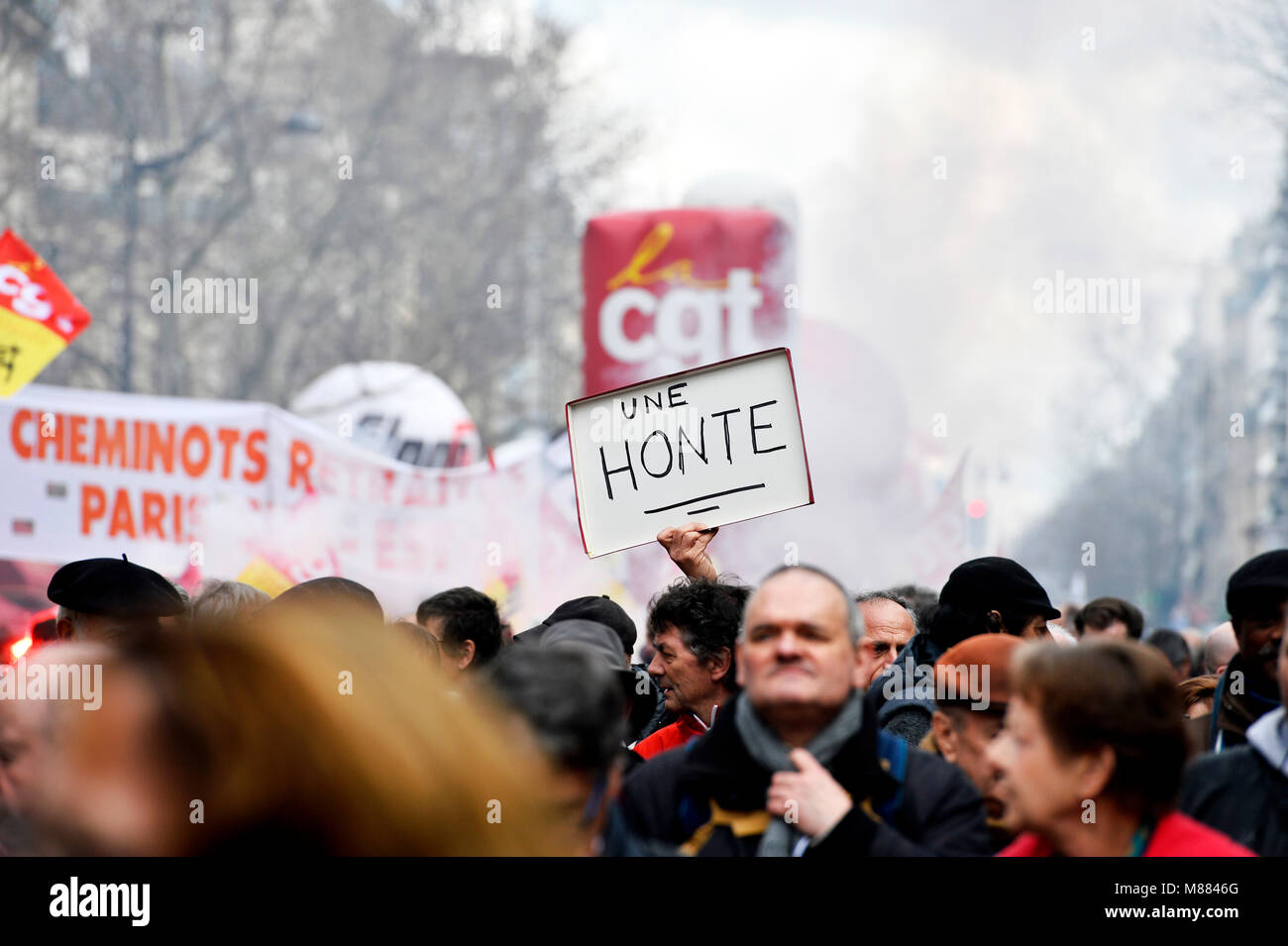 Montparnasse, Paris, France 15 mars 2018. Les travailleurs retraités protester contre l'augmentation des cotisations de sécurité sociale sur les retraites faibles (CSG). Crédit : Frédéric VIELCANET/Alamy Live News Banque D'Images