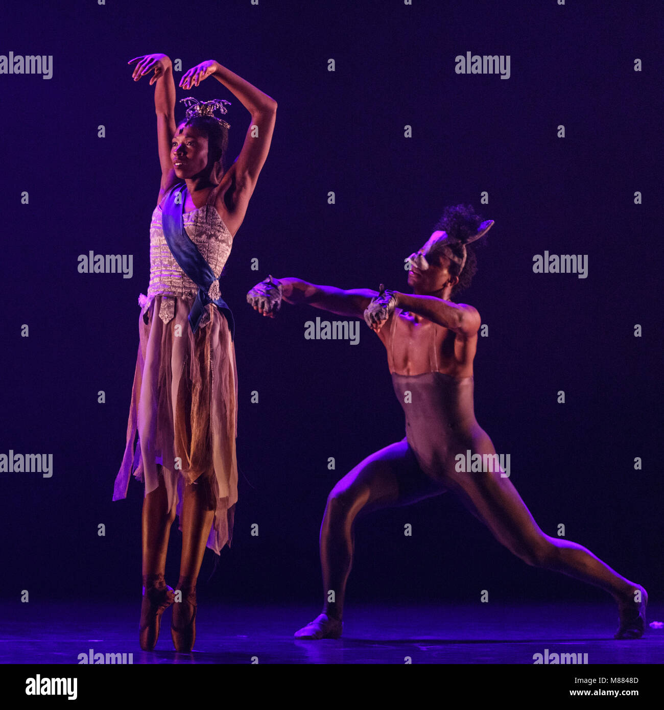 Barbican Theatre, Londres, le 15 mars 2018. Le deuxième morceau, "un rêve dans le Songe d'une nuit d'été", avec l'ACEI Robinson comme Tiania et Jose Alves que Oberon. Dans le cadre de la dernière loi du Barbican, Cathy Marston chorégraphie un ballet narratif nouveau pour tous les artistes de ballet du noir, basé sur l'Afrique du Sud peut Themba fable 'Le procès', et Arthur du Pita 'un rêve dans A Midsummer Night's Dream'. Dirigée par le directeur artistique Cassa Pancho, cette société fête danseurs d'origine asiatique et noir avec morceaux. Credit : Imageplotter News et Sports/Alamy Live News Banque D'Images