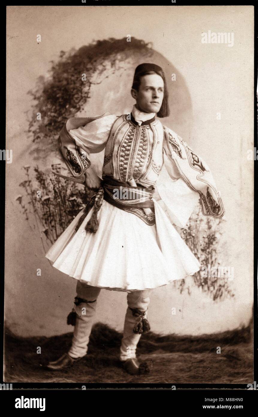 Burton Holmes, en costume grec, Athènes, Grèce, 1895 Banque D'Images