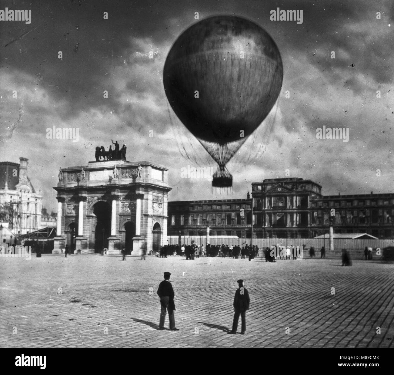 Gifford's ballon habités, Exposition Universelle, Paris, France par Burton Holmes, 1900 Banque D'Images