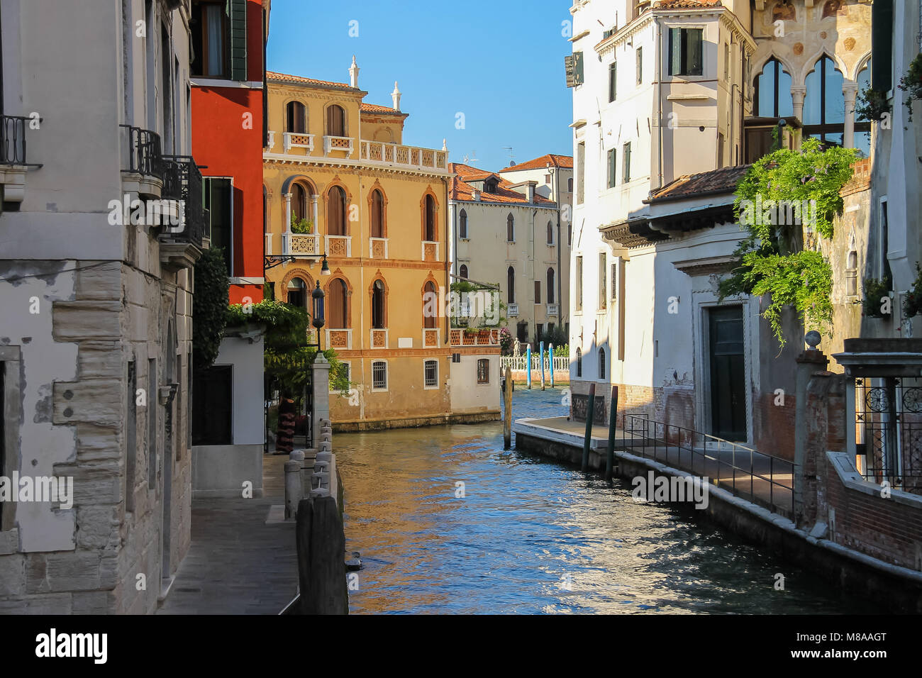 De l'eau célèbre rues du centre historique de Venise, Italie Photo