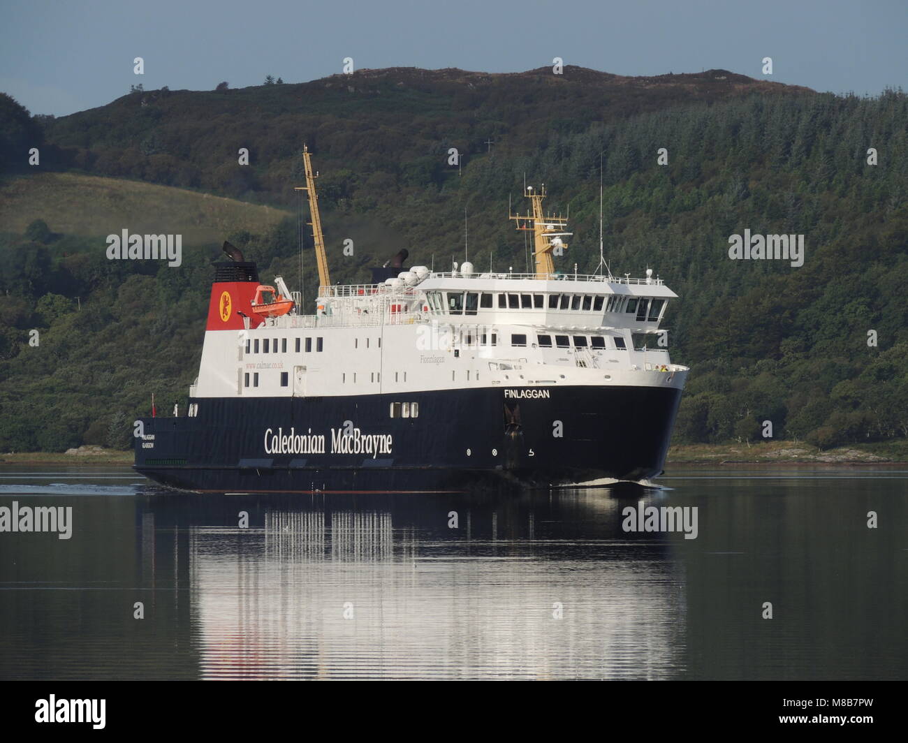 Caledonian MacBrayne MV du Finlaggan arrivant au Terminal de Ferry Kennacraig sur la péninsule de Kintyre en ARGYLL & BUTE. Banque D'Images