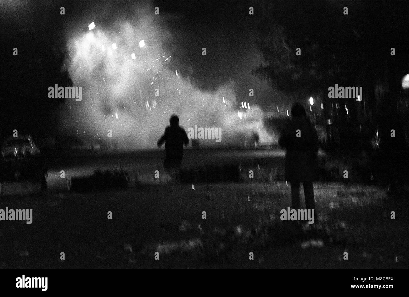 Philippe Gras / Le Pictorium - Mai 1968 - 1968 - France / Ile-de-France (région) / Paris - affrontements entre policiers et manifestants dans la nuit Banque D'Images