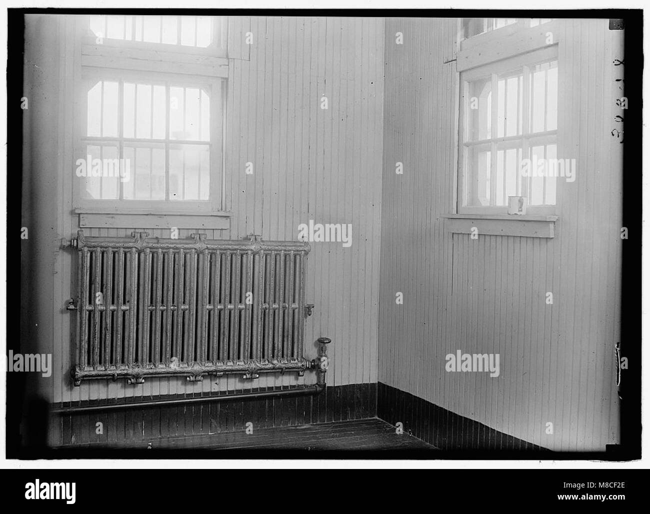 Diverses vues depuis la prison du district de Columbia, capturant sa structure et ses environs. La photographie offre un aperçu de l'architecture historique et de la fonction de la prison. Banque D'Images