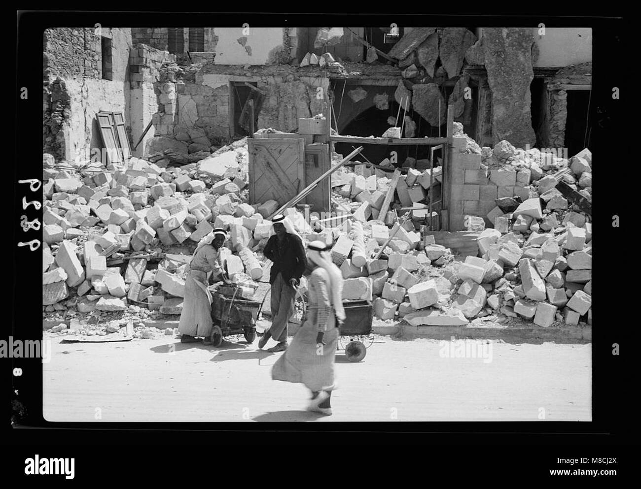 Jénine, 3 septembre 1938. Habitants de sauver leur maison-hold.18690 matpc effets LOC Banque D'Images