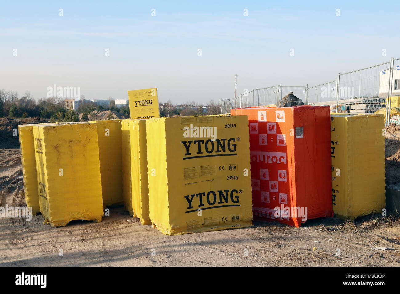 VILNIUS , Lituanie- 13 JANVIER 2018 : Lors de la construction de nouvelles maisons, blocs de béton cellulaire et de scories de l'Organisation mondiale de la marque Ytong est activement utilisé. Ytong w Banque D'Images