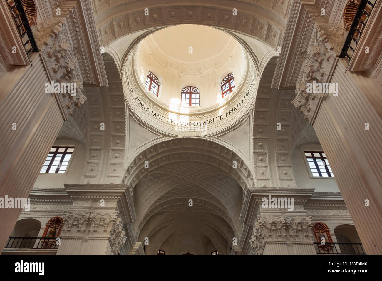 Intérieur de l'église Saint Gaetano Old Goa Inde Banque D'Images