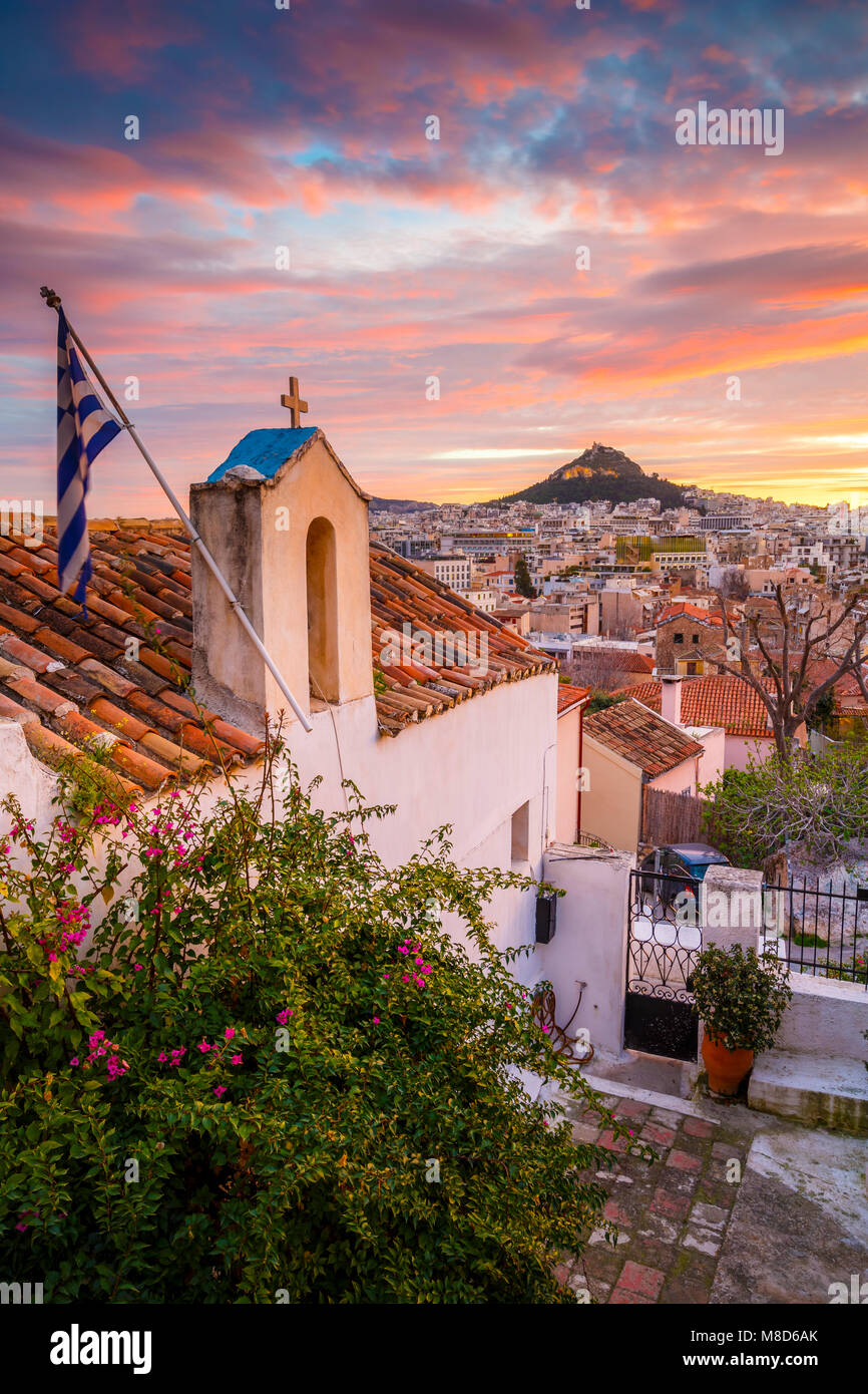Vue de la colline Lycabettus d'Anafiotika quartier dans la vieille ville d'Athènes, Grèce. Banque D'Images