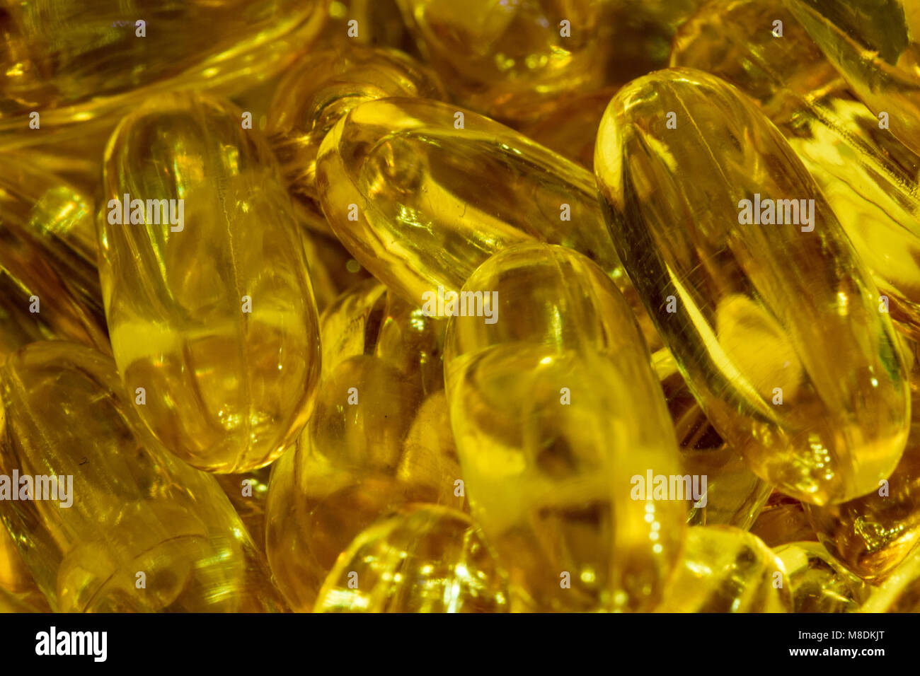 Un gros plan de l'huile de foie de morue capsules de gélatine Banque D'Images