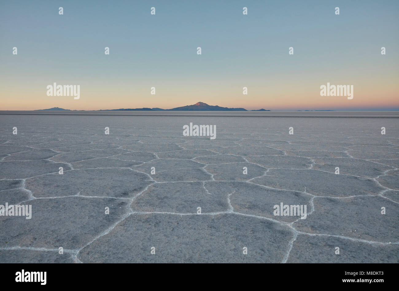 Vue panoramique des salines, Salar de Uyuni, Uyuni, Oruro, Bolivie, Amérique du Sud Banque D'Images Vue panoramique des salines, Salar de Uyuni, Uyuni, Oruro, Bolivie, Amérique du Sud Banque D'Images