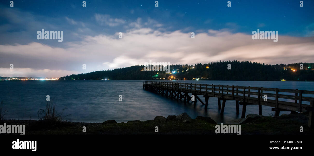 Vue sur le port, Bainbridge, Washington, USA Banque D'Images