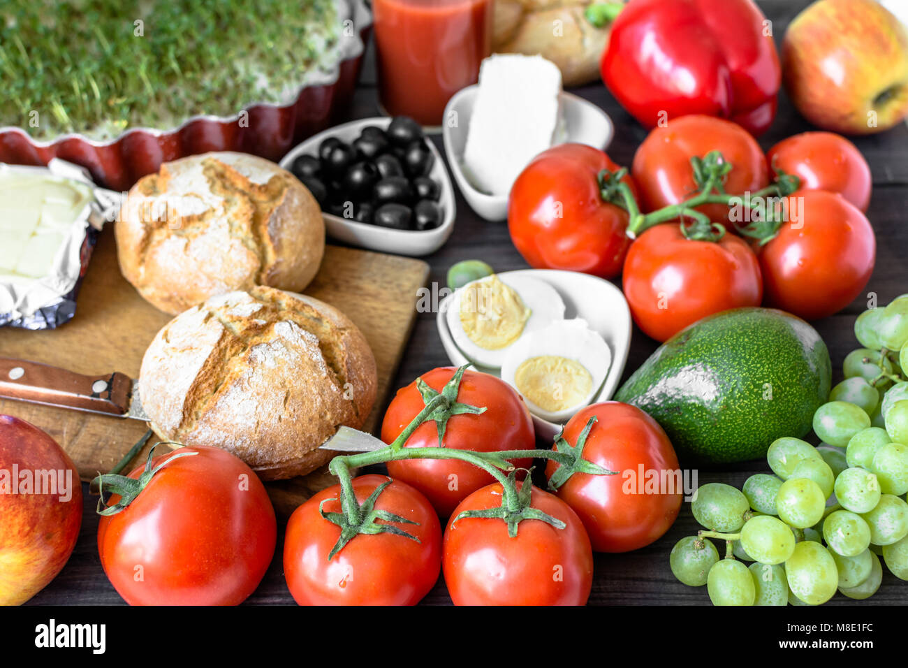 Petit-déjeuner sain ingrédients de la nourriture végétarienne, fruits et légumes Banque D'Images