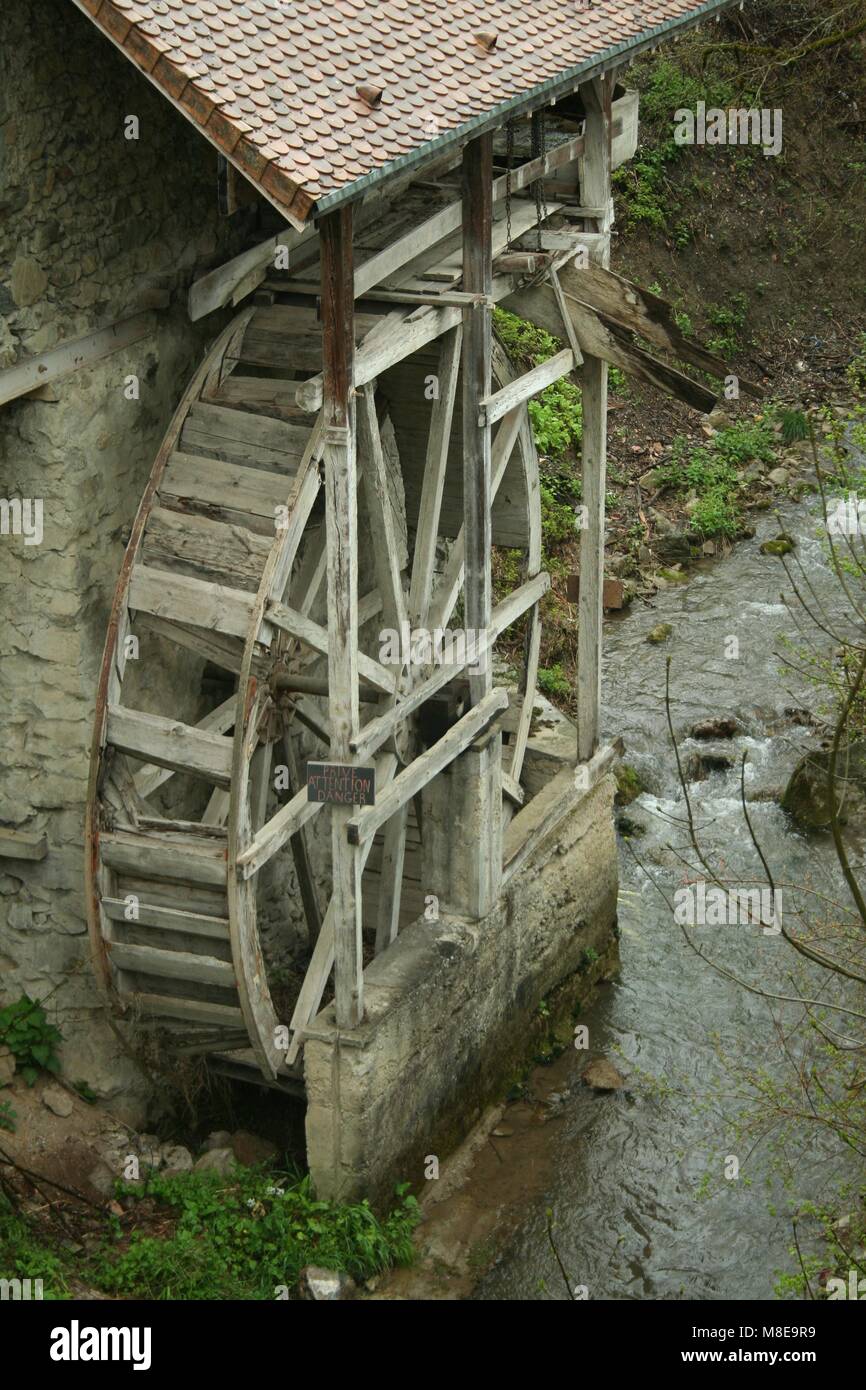 Moulin à Eau Médiéval Photos Moulin à Eau Médiéval Images