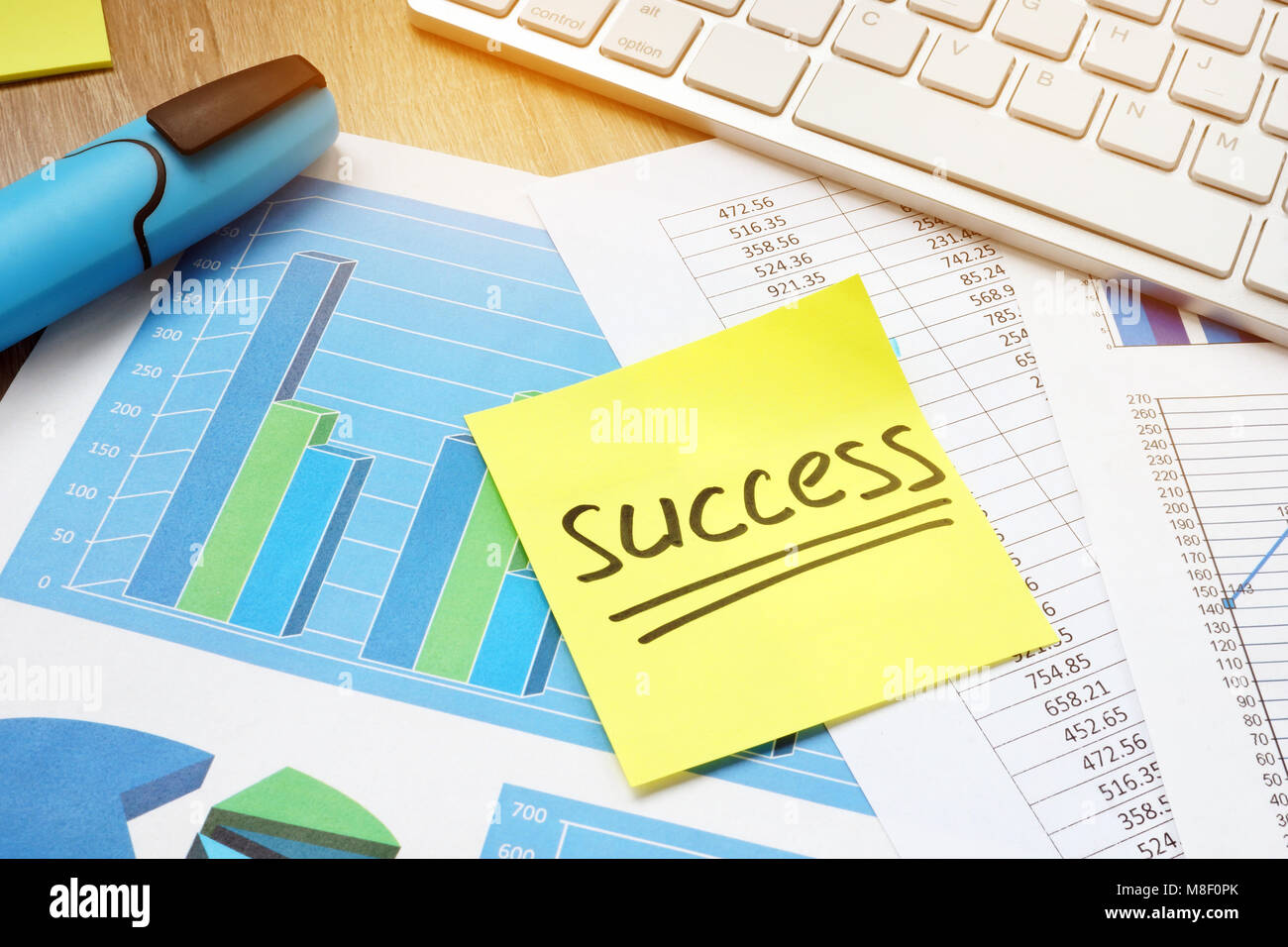 Stick avec succès et d'affaires mot graphiques. Banque D'Images