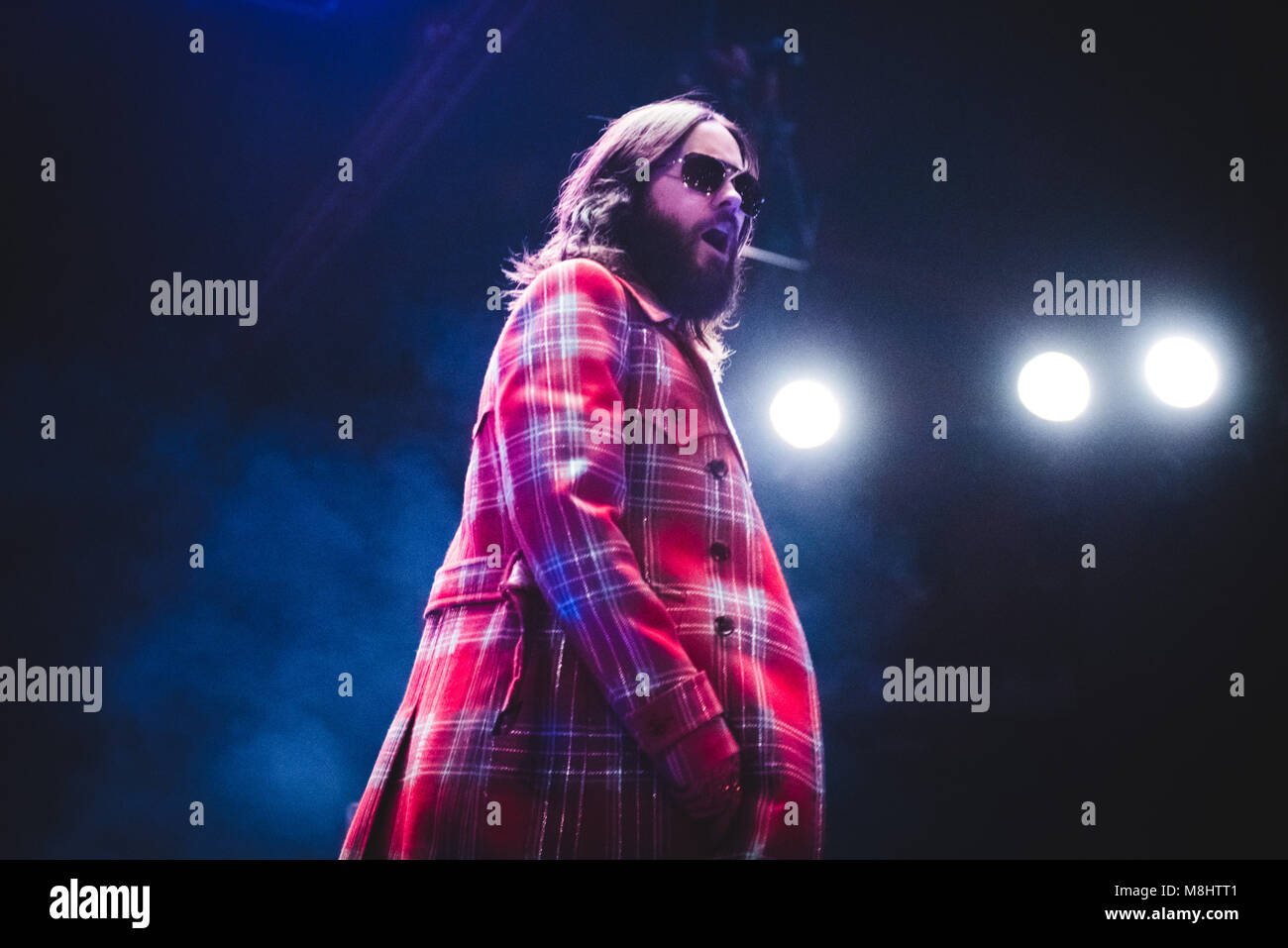 L'Italie, Bologna 2018 17 mars : Le groupe américain Thirty Seconds to Mars en live sur scène à l'Unipol Arena à Bologne pour leur 'Monolith' tour concert. Photo : Alessandro Bosio/Alamy Live News Banque D'Images