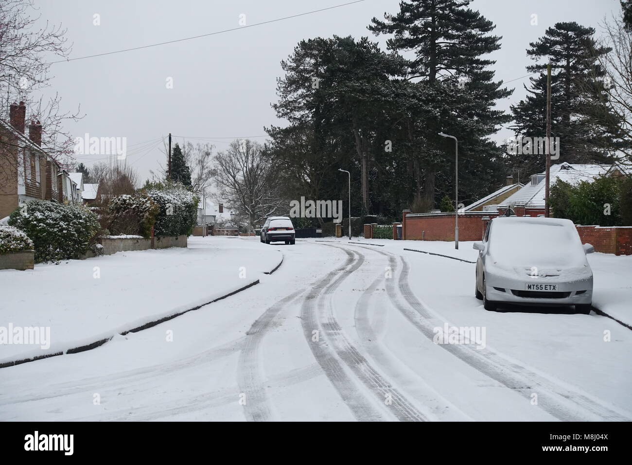 Reading, UK. 18 mars 2018. Météo France : la neige en lecture comme 'La Bête de l'Est 2' hits Berkshire. Matthieu Ashmore/Alamy Live News Banque D'Images