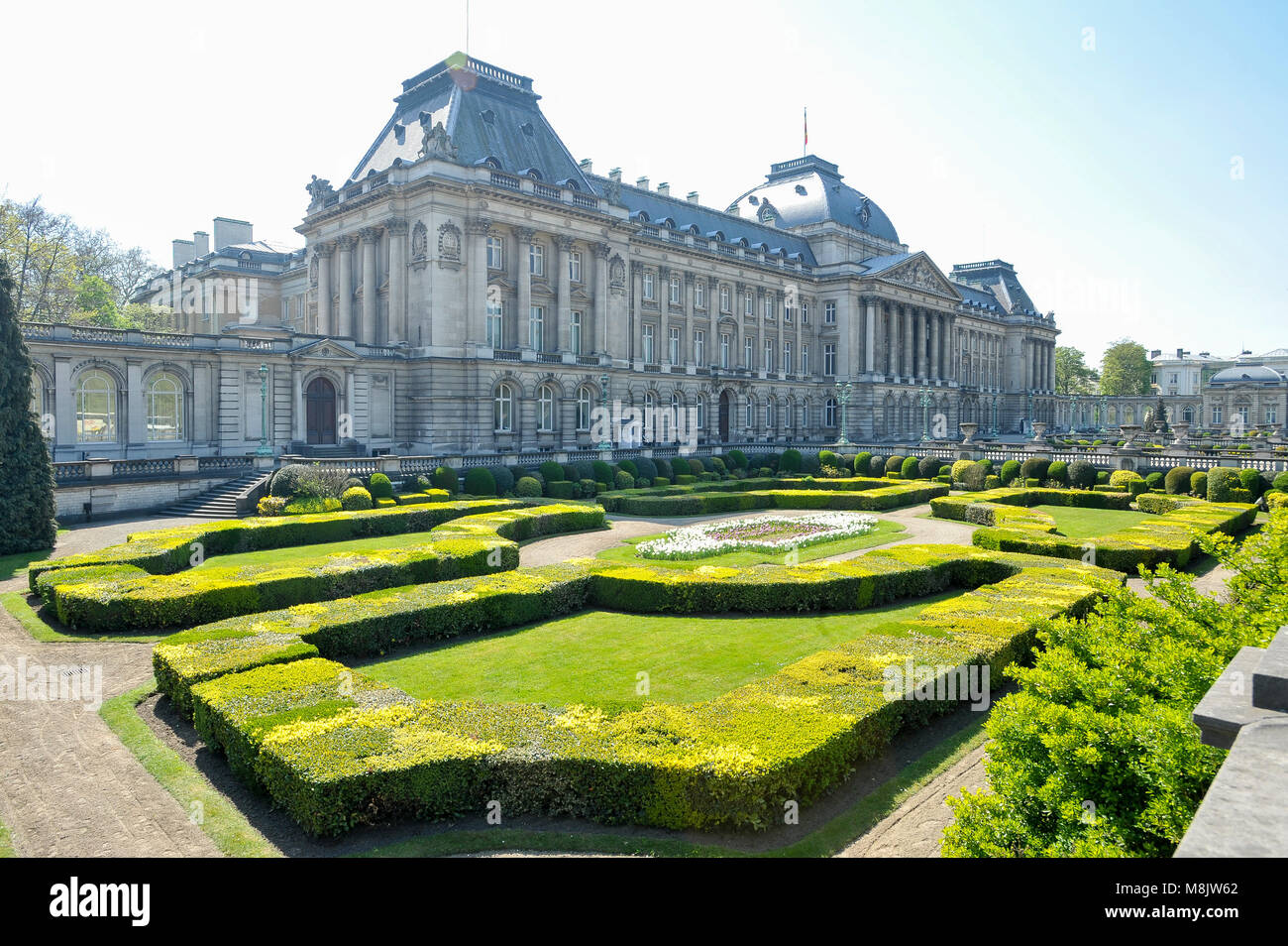 Palais Royal de Bruxelles / Koninklijk Paleis van Brussel (Palais Royal de Bruxelles) dans le Parc de Bruxelles / debout (Parc de Bruxelles) à Bruxelles, B Banque D'Images