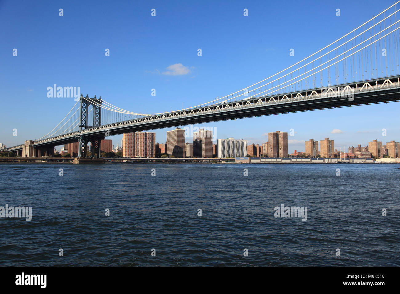 Vue sur le pont de Manhattan, Manhattan, l'East River, New York City, New York, États-Unis d'Amérique Banque D'Images