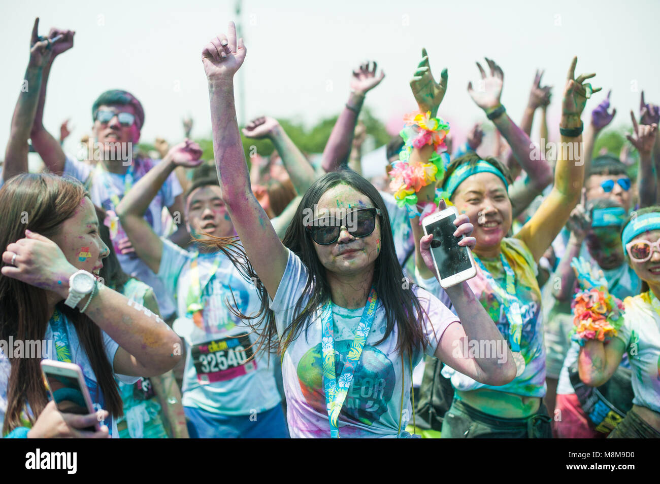 Chengdu, Chengdu, Chine. 2 juillet, 2017. Chengdu, Chine 2e Juillet 2017 : assister à la color run a tenu à Chengdu, dans le sud-ouest de la province chinoise du Sichuan. Crédit : SIPA Asie/ZUMA/Alamy Fil Live News Banque D'Images