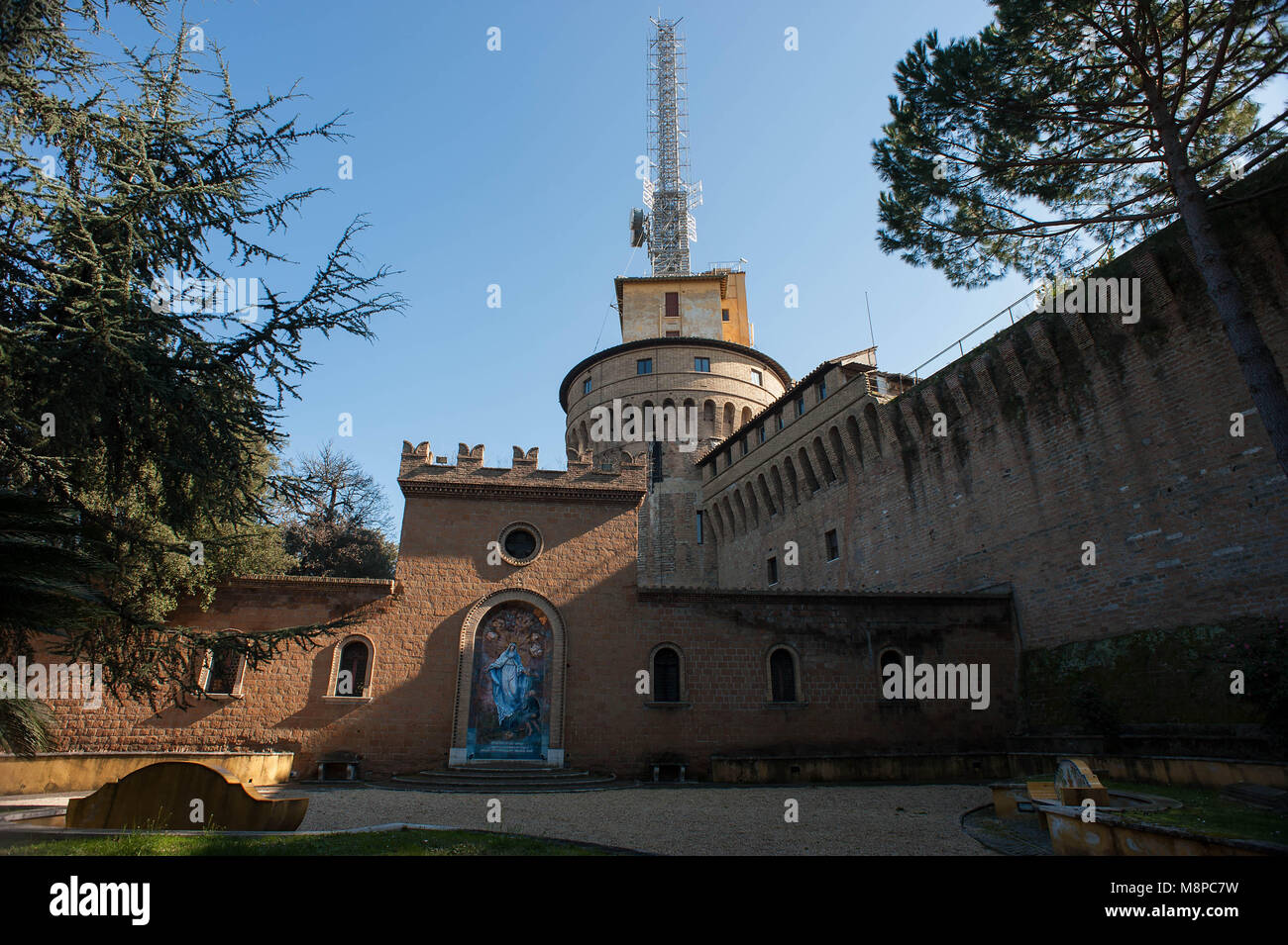 Radio du vatican Banque de photographies et d'images à haute résolution -  Alamy
