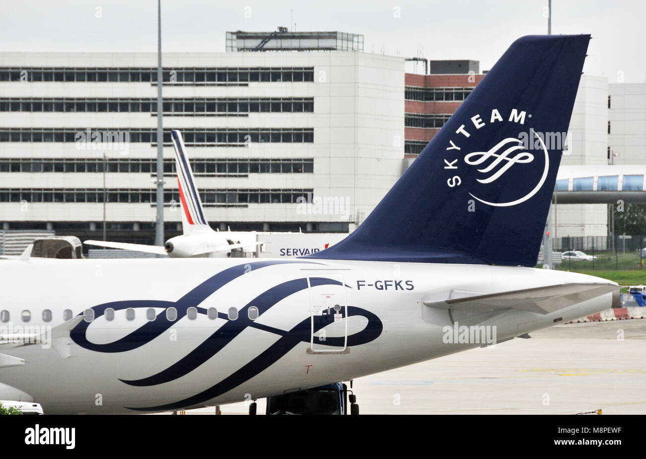 L'équipe Sky, avion Aéroport Roissy Charles de Gaulle, Paris, France Banque D'Images