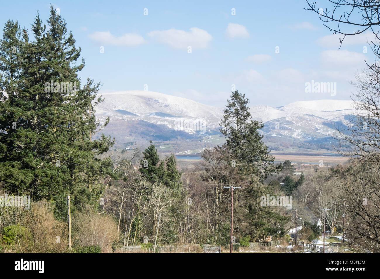 Dyfi,Dovey valley,rivière,estuaire,,et,snow,a,hills,Danemark,de,four,hameau,avec,bouleau,et,bois,Ceredigion,Milieu,le pays de Galles, Royaume-Uni, Europe, Royaume-Uni, Banque D'Images