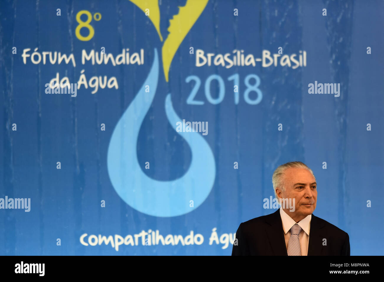 Président du Brésil Michel Temer lors de la cérémonie d'ouverture de la 8e Forum mondial de l'eau au Palais Itamaraty à Brasilia, le 19 mars 2018. Le Président brésilien Michel Temer a ouvert le forum international sur l'approvisionnement mondial de l'eau, disant qu'il n'y a "pas de temps à perdre" pour éviter le désastre. La conférence a ouvert heures après l'Organisation des Nations Unies a publié son rapport sur le développement mondial de l'eau 2018 attention qu'environ 3,6 milliards de personnes, soit la moitié de la population mondiale, vivent déjà dans des régions où l'eau peut être rare à moins d'un mois à un an. (PHOTO : RICARDO BOTELHO/BRÉSIL PHOTO PRESSE) Banque D'Images