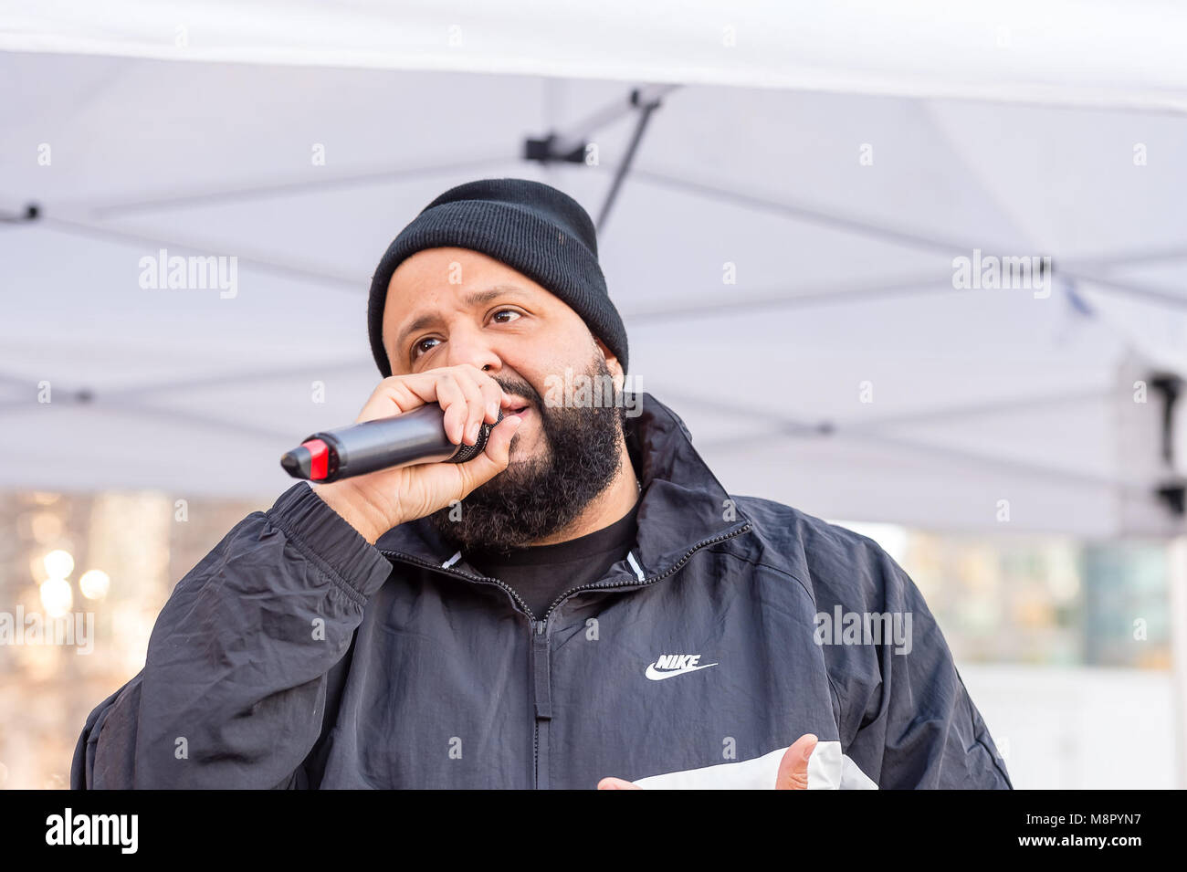 Toronto, Can. Mar 19, 2018. DJ Khaled décrites comme des Observateurs de Poids et DJ Khaled Khaled actuelle Cuisine du Tour au Roundhouse Park à Toronto, Canada le 19 mars 2018. Credit : Lu Chau/Photagonist Punch/media/Alamy Live News Banque D'Images