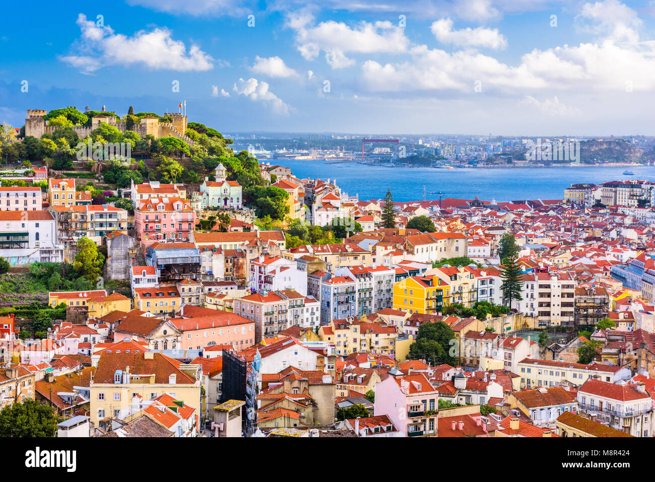 Lisbonne Portugal Vieille Ville D Horizon Photo Stock Alamy